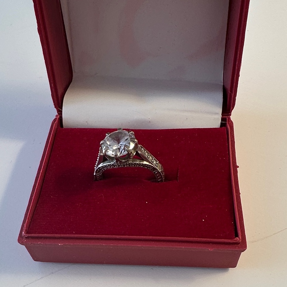 Elegant Sterling Silver Ring with Clear 2 carat moissanite stone